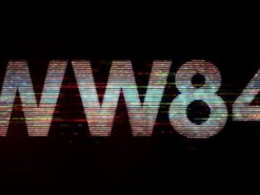 1st Pic of WONDER WOMAN 1984 Suit!