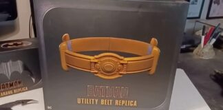 NECA BATMAN ’89 Replica Utility Belt Review