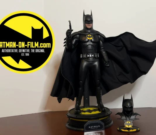 A BOF Batman Unboxing | Hot Toys THE FLASH Batman Figure